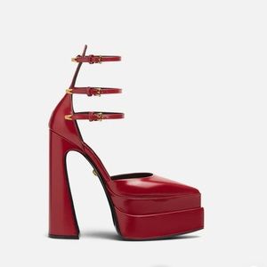 Versace Aevitas Pointy Platform Pumps Size 38.5